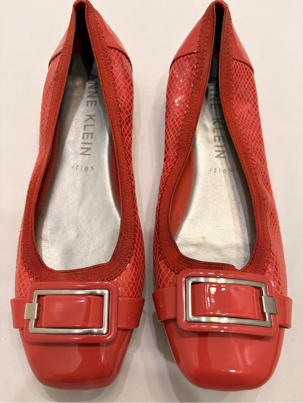 Anne Klein I Flex Orange Snake Print Flats Size 10 - Picture 3 of 9